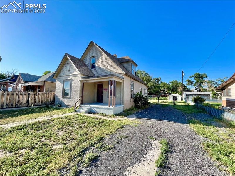 1214 E 6th St, Pueblo, CO 81001