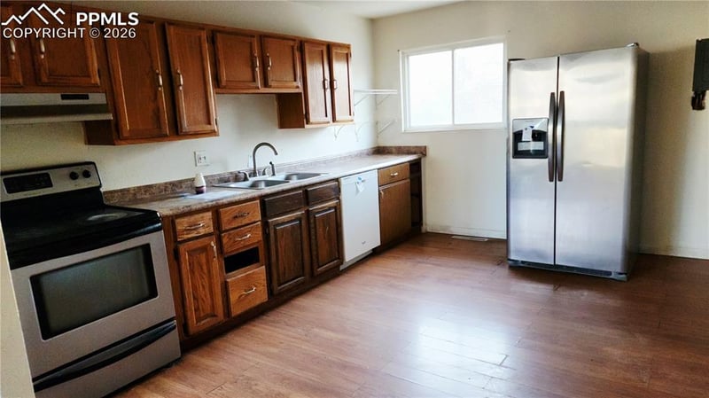 1214 Burnham St, Colorado Springs, CO 80906