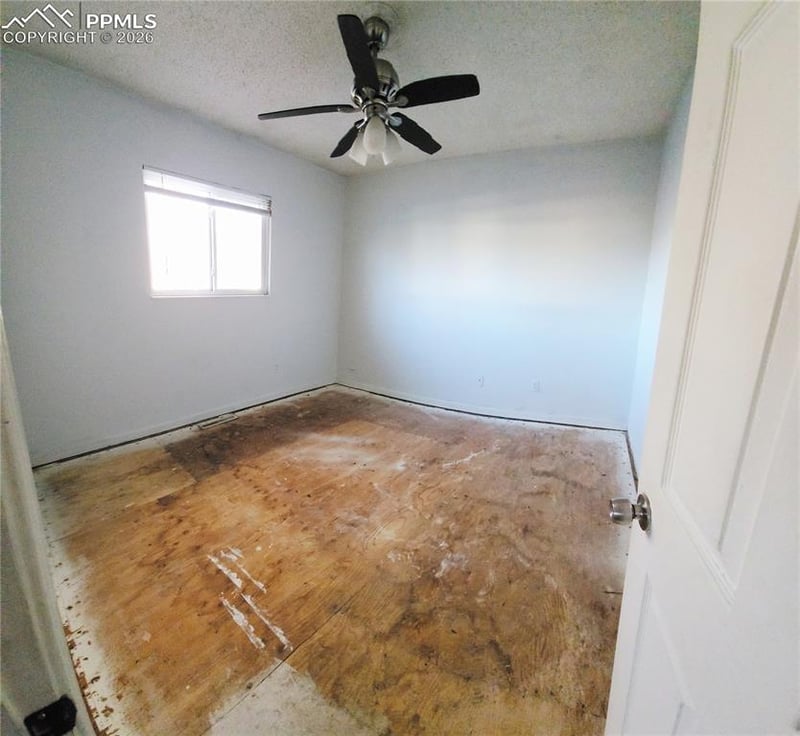 1214 Burnham St, Colorado Springs, CO 80906