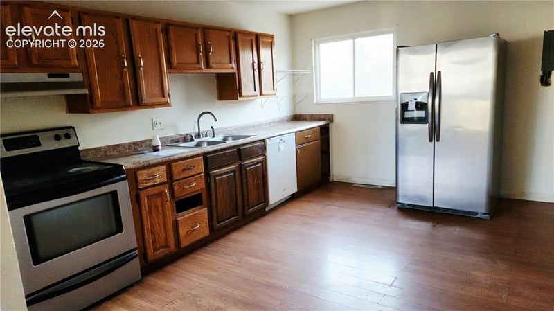1214 Burnham St, Colorado Springs, CO 80906