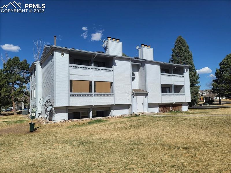 1214 Firefly Cir, Colorado Springs, CO 80916