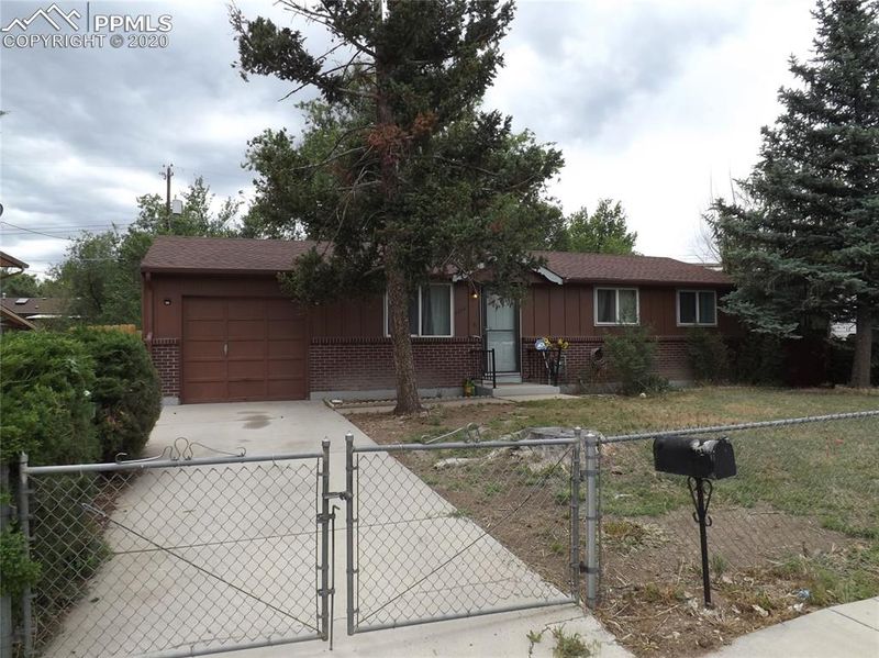 1214 Maxwell St, Colorado Springs, CO 80906