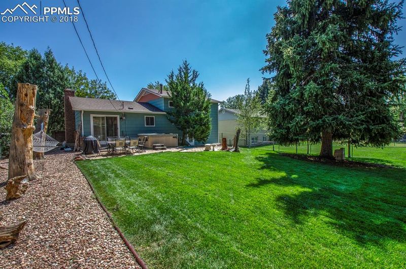 1214 Querida Dr, Colorado Springs, CO 80909