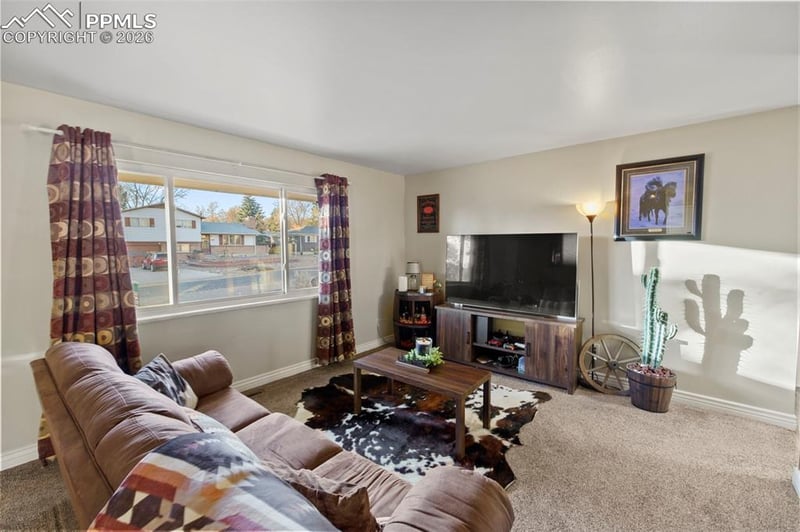1215 Bowser Dr, Colorado Springs, CO 80909