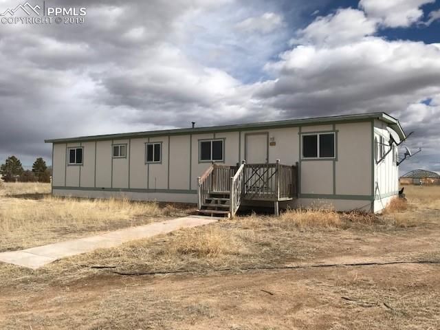 1215 N Log Rd, Calhan, CO 80808