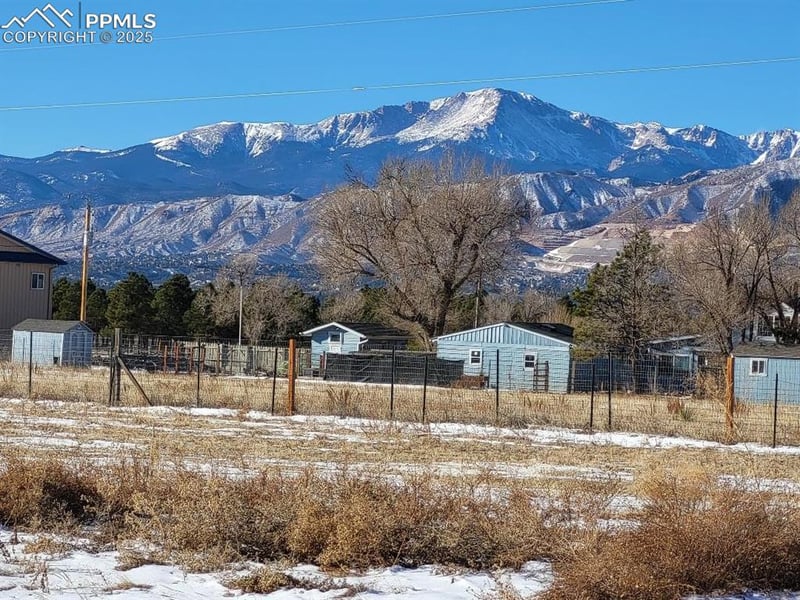 1215 Old Ranch Rd, Colorado Springs, CO 80921