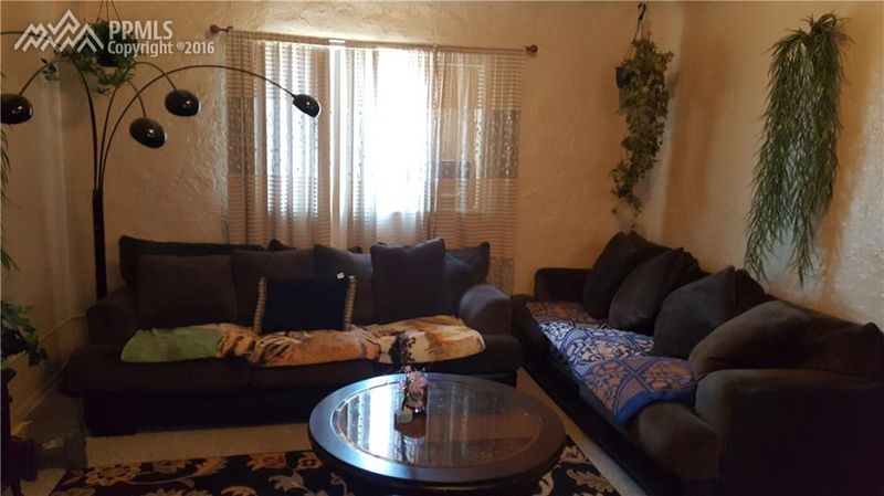 1215 E Routt Ave, Pueblo, CO 81004