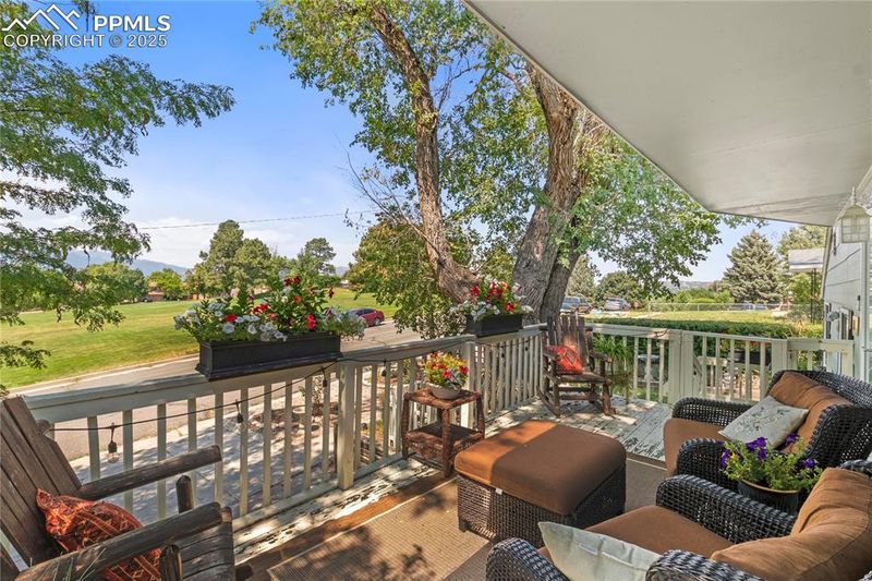 1215 Sunset Rd, Colorado Springs, CO 80909