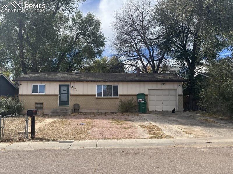 1216 Hartford St, Colorado Springs, CO 80906