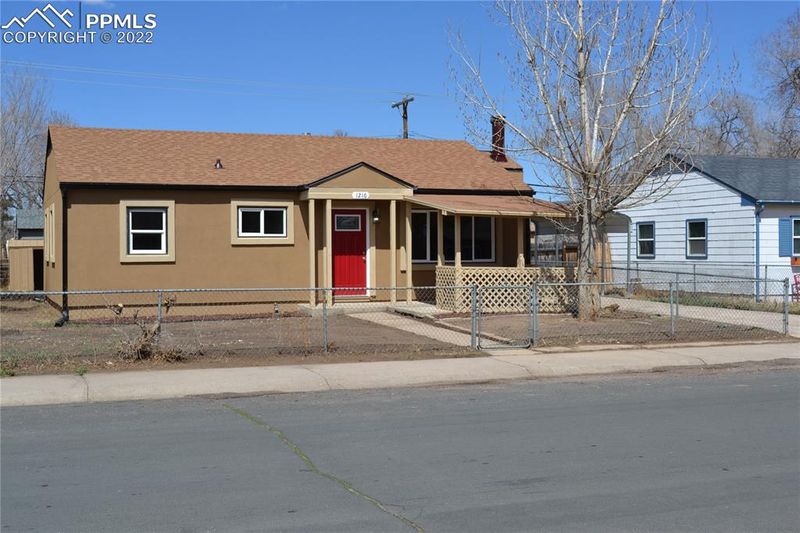 1216 Richards Ave, Colorado Springs, CO 80905
