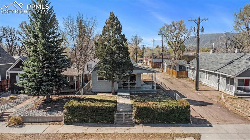 1217 E Boulder St, Colorado Springs, CO 80909