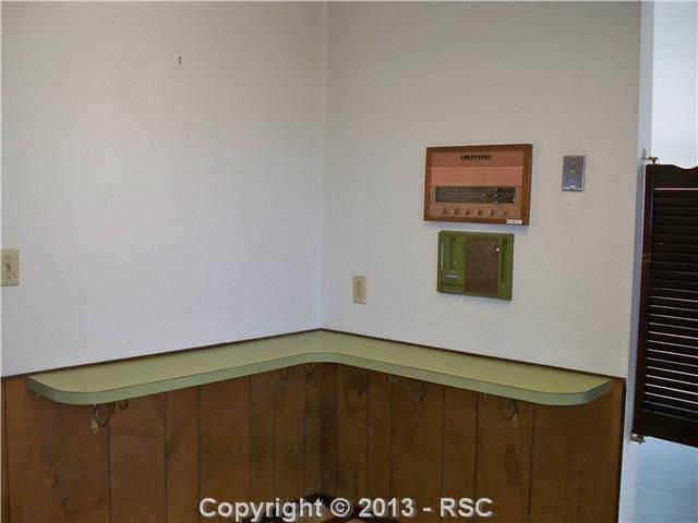 1217 De Reamer Cir, Colorado Springs, CO 80915