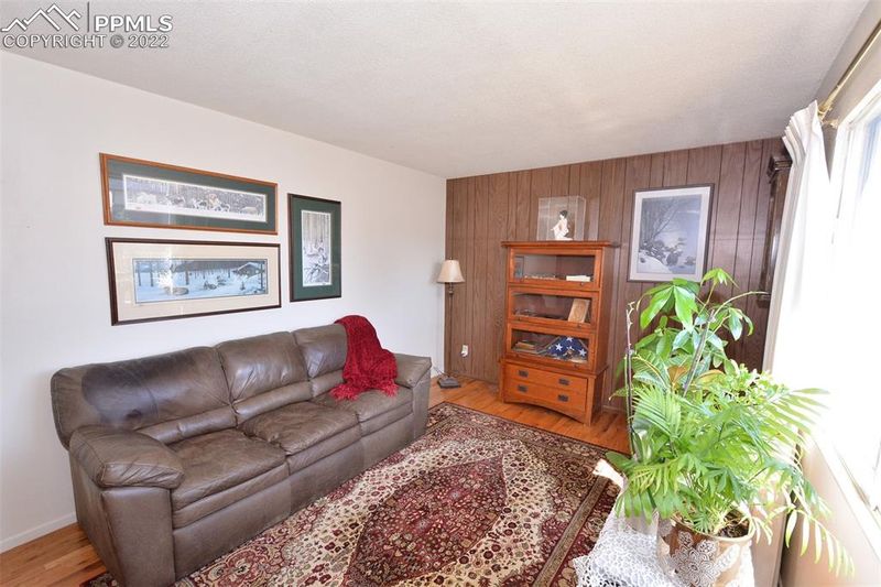 1218 Hartford St, Colorado Springs, CO 80906