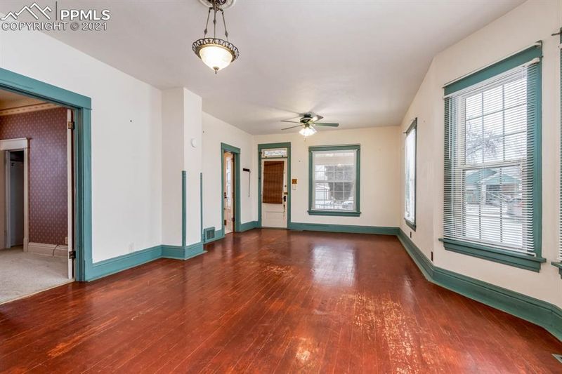 1219 Claremont Ave, Pueblo, CO 81004