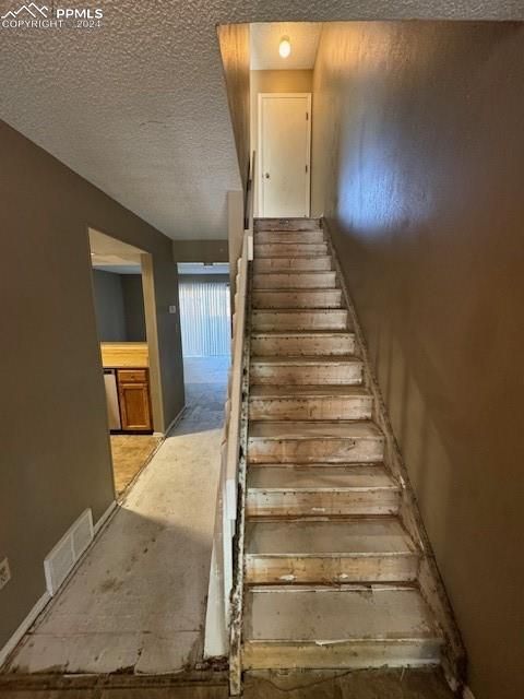 1219 Firefly Cir, Colorado Springs, CO 80916