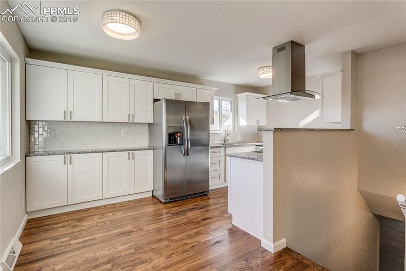 1219 Holmes Dr, Colorado Springs, CO 80909