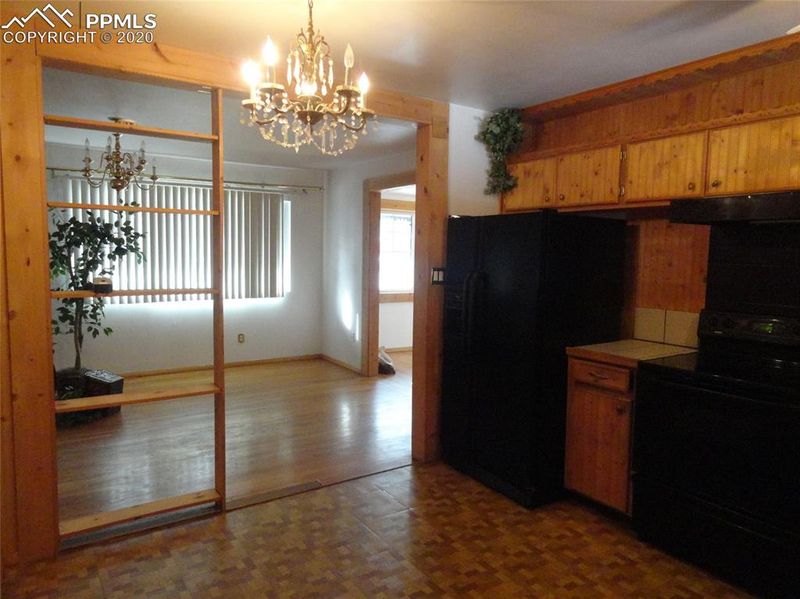 1219 Maxwell St, Colorado Springs, CO 80906
