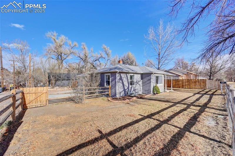 1220 Bijou St, Colorado Springs, CO 80909