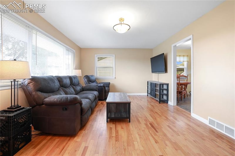1220 Fountain Blvd, Colorado Springs, CO 80910