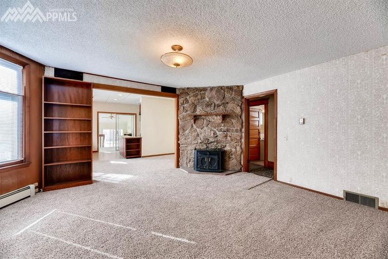 1220 N Weber St, Colorado Springs, CO 80903
