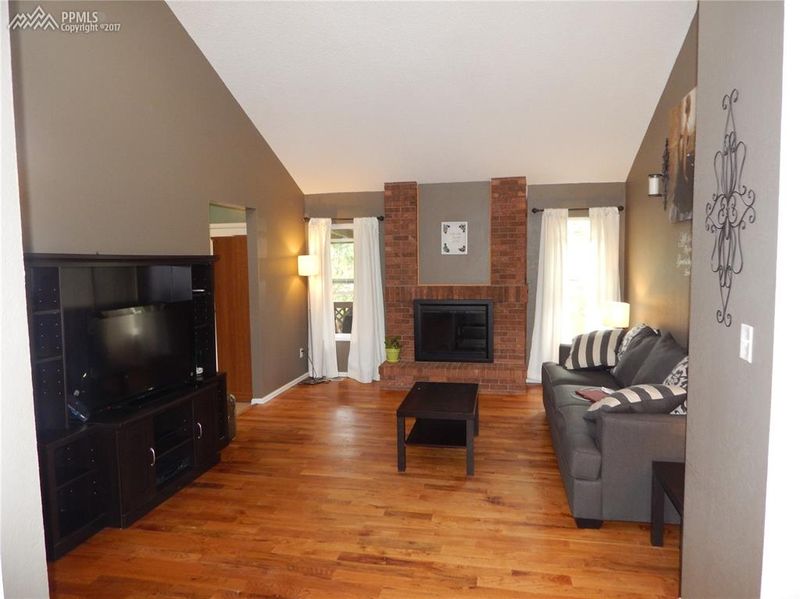 1220 Windmill Ave, Colorado Springs, CO 80907