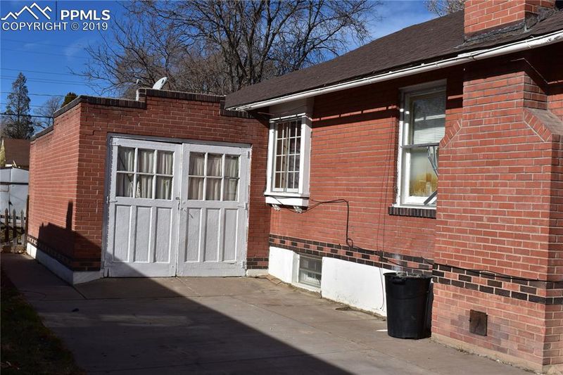 1221 Berkley Ave, Pueblo, CO 81004