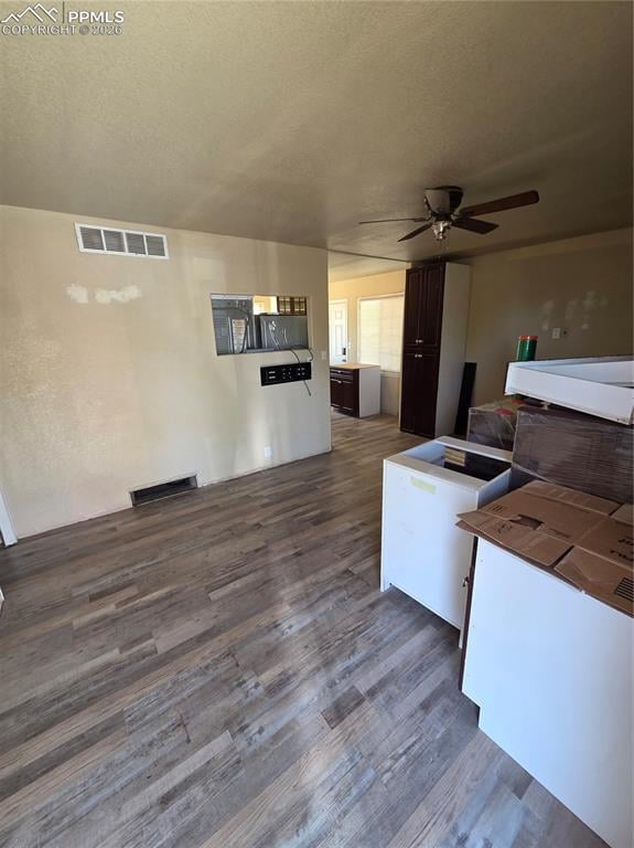 1221 Richards Ave, Colorado Springs, CO 80904