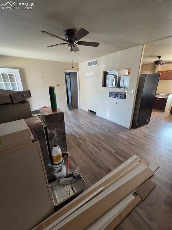 1221 Richards Ave, Colorado Springs, CO 80904