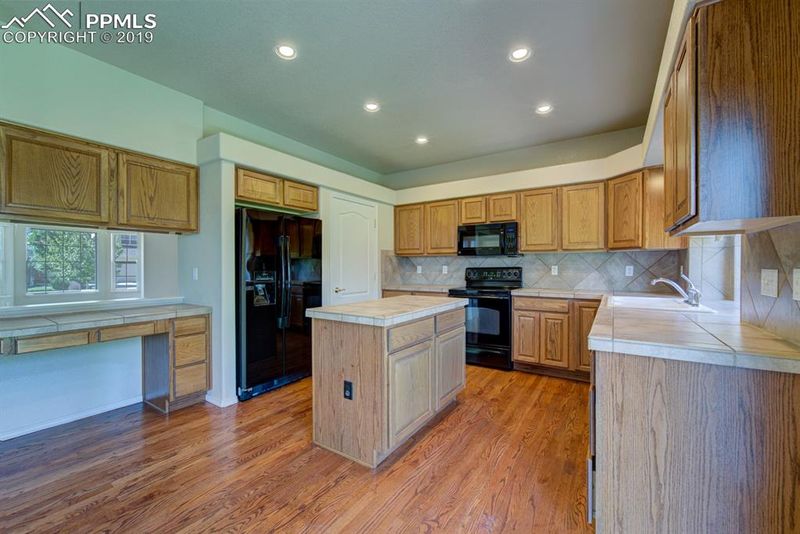 12218 Sleeping Bear Dr, Peyton, CO 80831