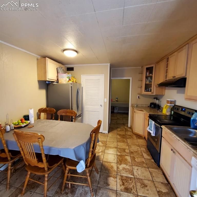 1222 Florence Ave, Colorado Springs, CO 80906