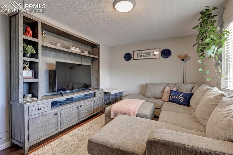 1222 Hartford St, Colorado Springs, CO 80906