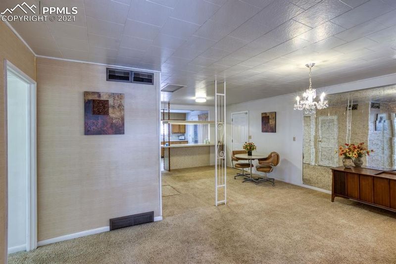1224 Aspen Ave, Colorado Springs, CO 80905