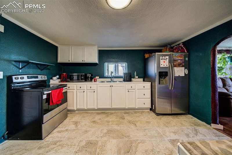 1225 E 1st St, Pueblo, CO 81001