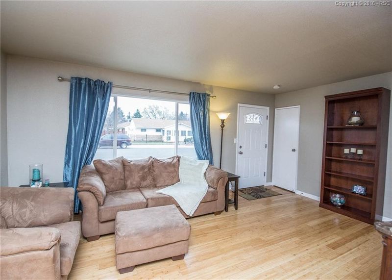 1225 Aspen Ave, Colorado Springs, CO 80905