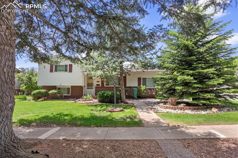 1226 Adams Dr, Colorado Springs, CO 80904