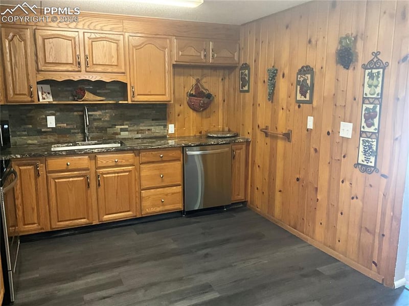 1226 Maxwell St, Colorado Springs, CO 80906