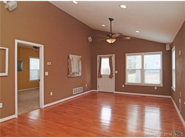 1227 N Institute St, Colorado Springs, CO 80903