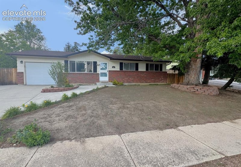 1227 Osgood Rd, Colorado Springs, CO 80915