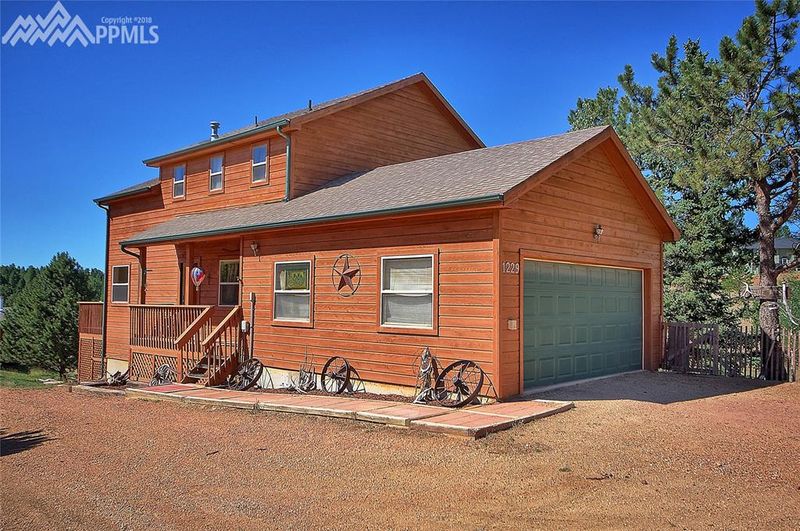 1229 Twin Lakes Dr, Divide, CO 80814