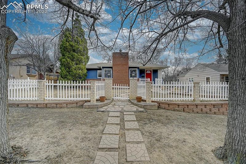 123 N 14th St, Colorado Springs, CO 80904