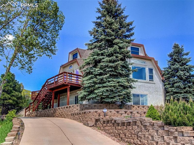 1230 S Park Dr, Monument, CO 80132