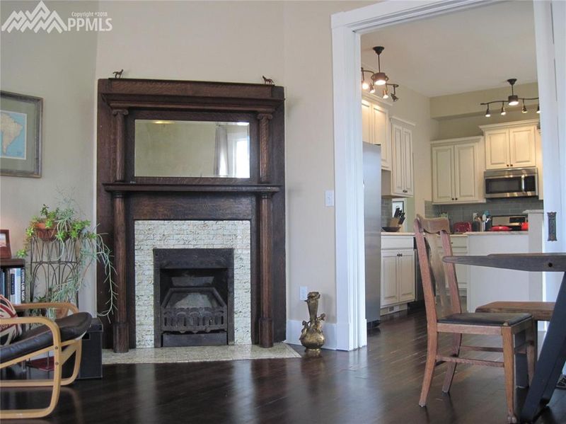 1231 W Cucharras St, Colorado Springs, CO 80904