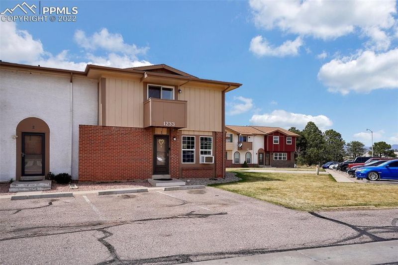 1233 Willow Bend Cir #D, Colorado Springs, CO 80918