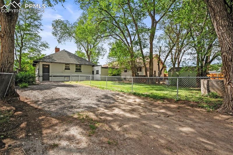 1234 Lake Ave, Pueblo, CO 81004