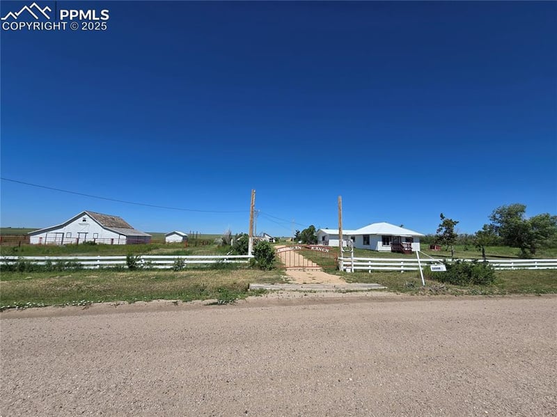 12350 N Holtwood Rd, Simla, CO 80835