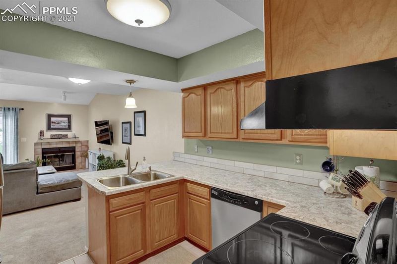 1237 Holland Park Blvd, Colorado Springs, CO 80907