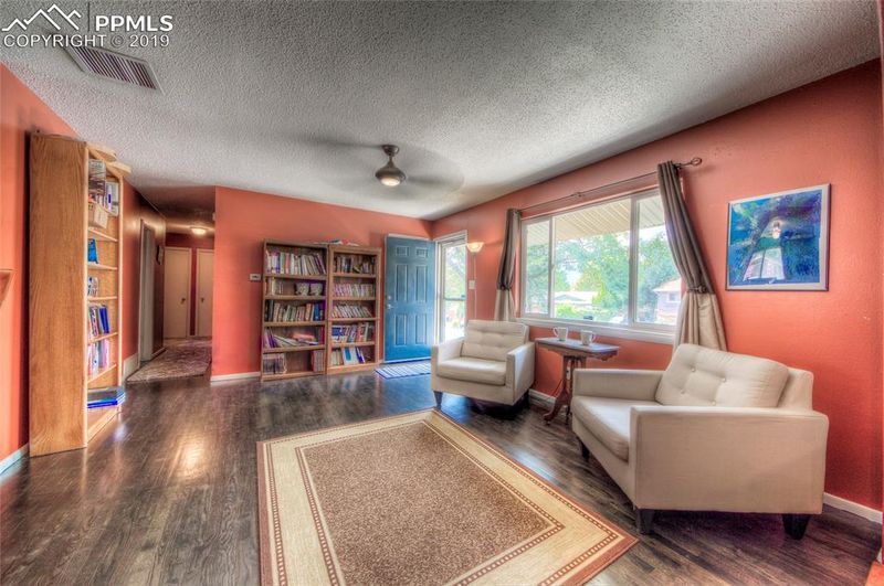 1237 Rushmore Dr, Colorado Springs, CO 80910