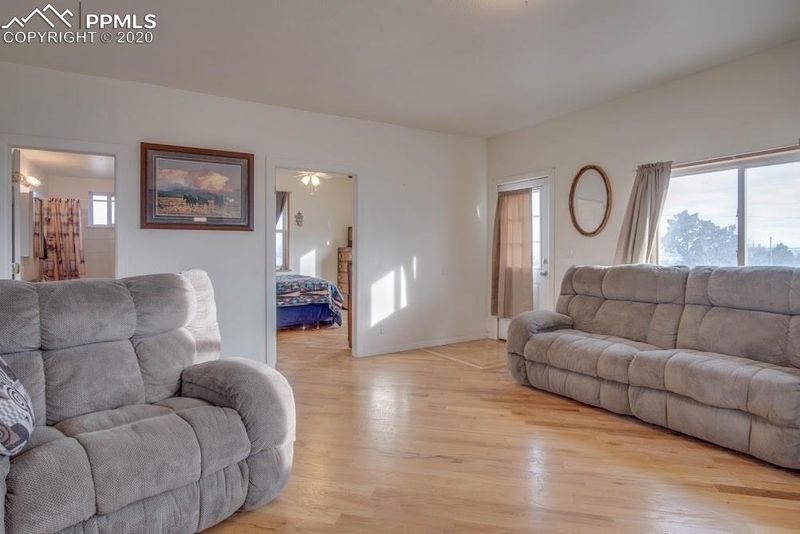1239 18th St, Penrose, CO 81240