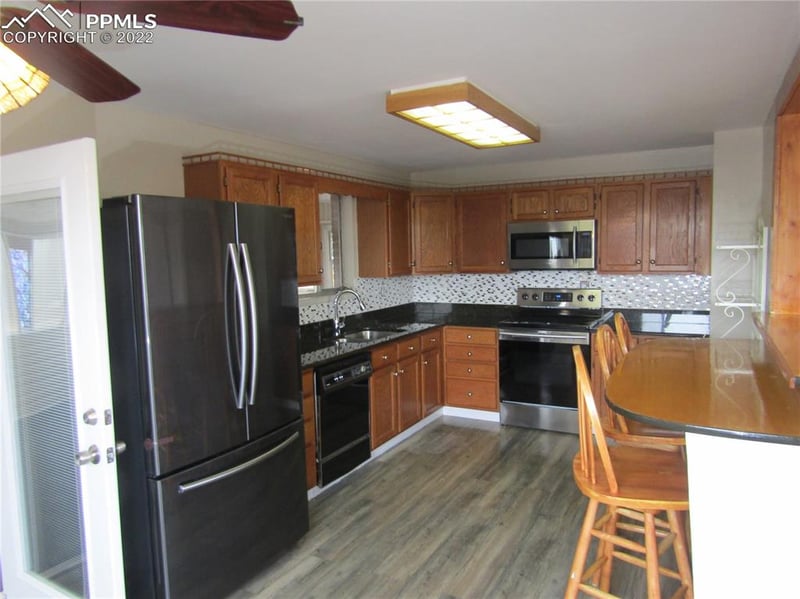 124 Hayman Ave, Colorado Springs, CO 80909