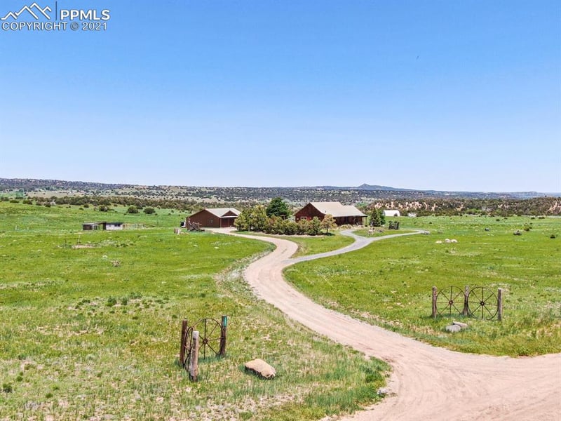 1241 River Ridge Trl, Walsenburg, CO 81089